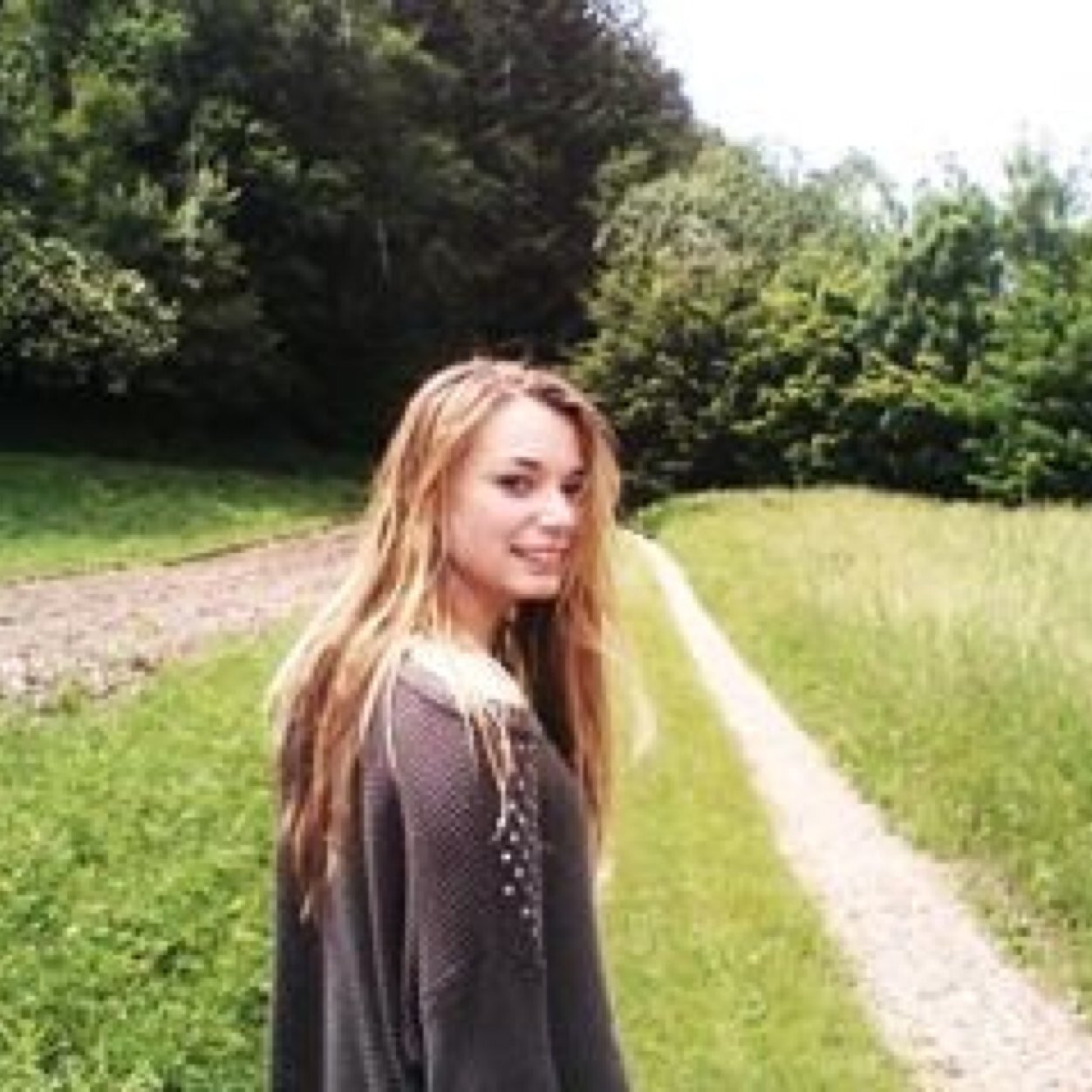 LaPariset's profile picture. Exchange student Italy-----America Fleming island high school
 I love florida and food. That's it