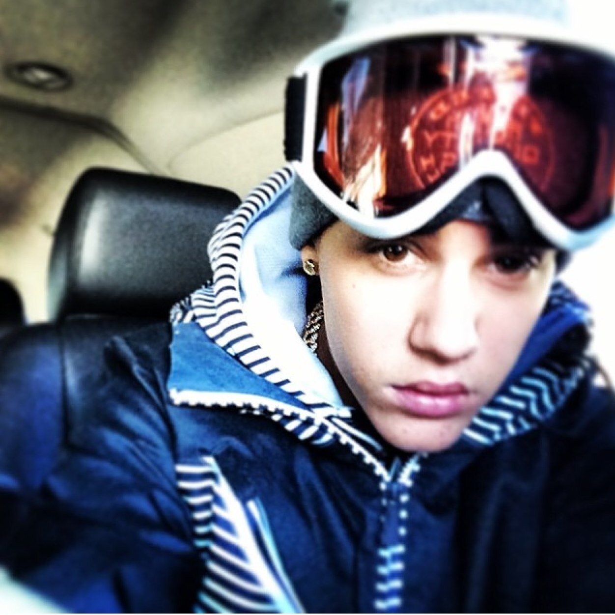 Its a Bieber thing if u dont want it go and unfollow me :)
Love lots for @justinbieber & @justinbiebherr