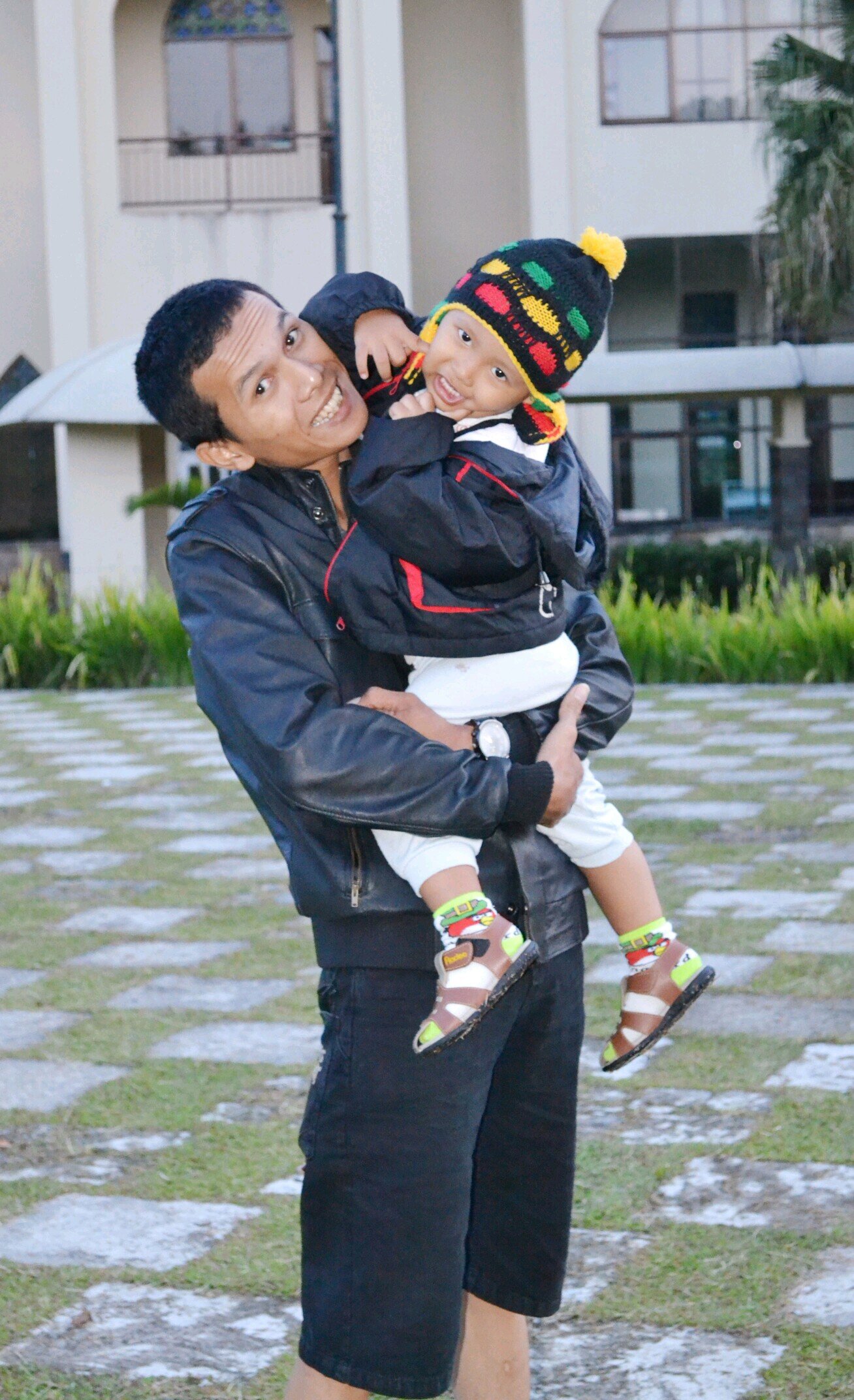 AmdGhofarr's profile picture. 