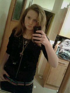 follow me and i will follow back 3 ;)