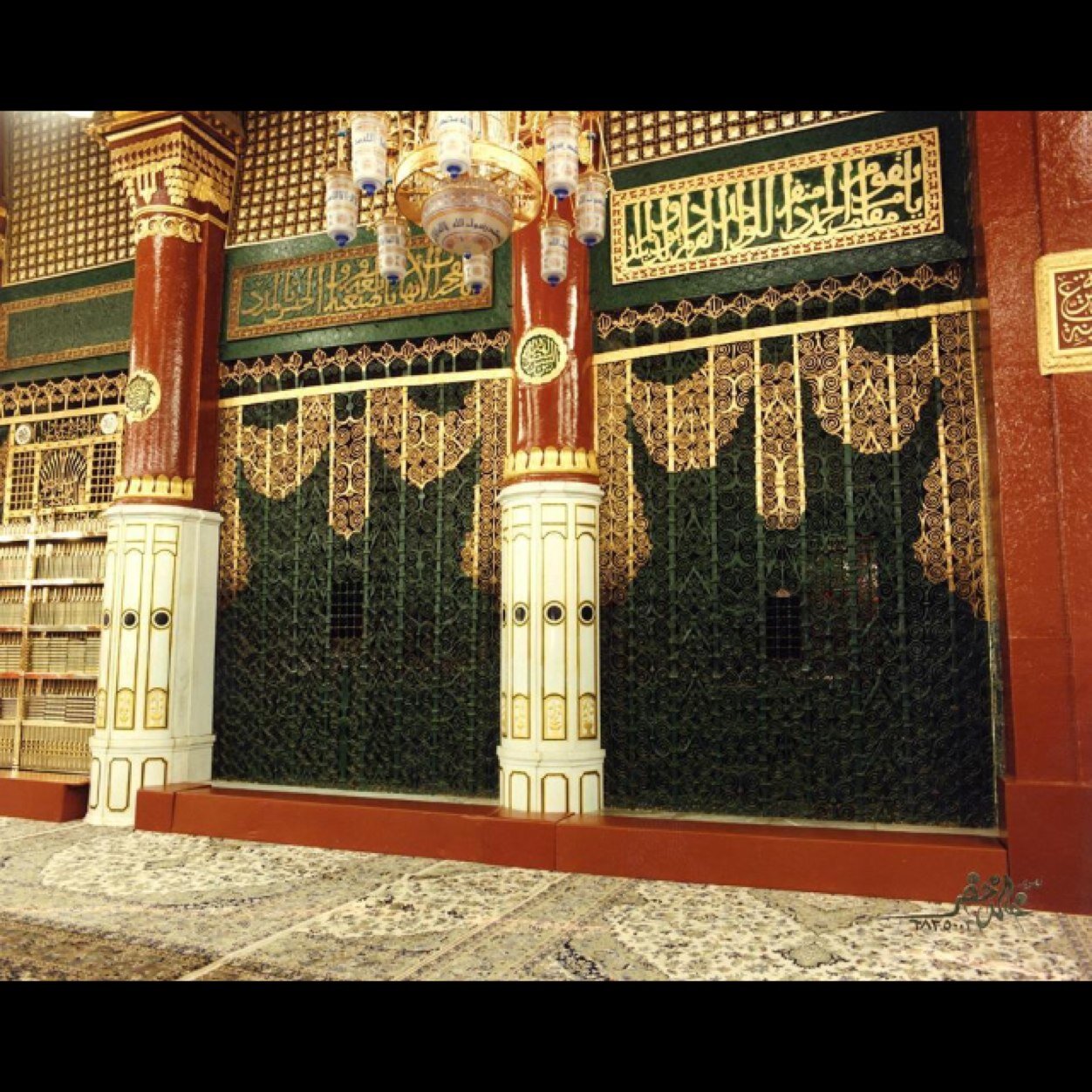 انسان يبحث عن سمو الروح والصفاء والنقاء.                              كلنا من ادم وادم من تراب