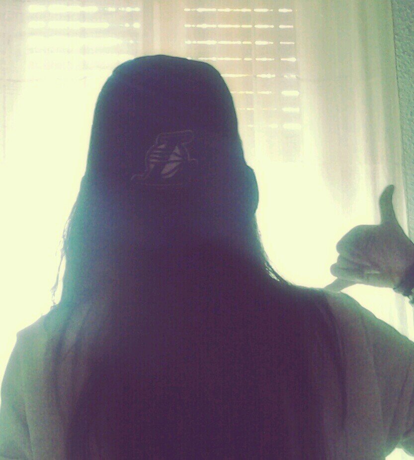 Nereah2001's profile picture. Soy adicta a ElRubius*.*, a estar con mi mejor amiga, al twitter, a decir chorradas por whatsApp y sobretodo a la musica y a la Nutella. (: