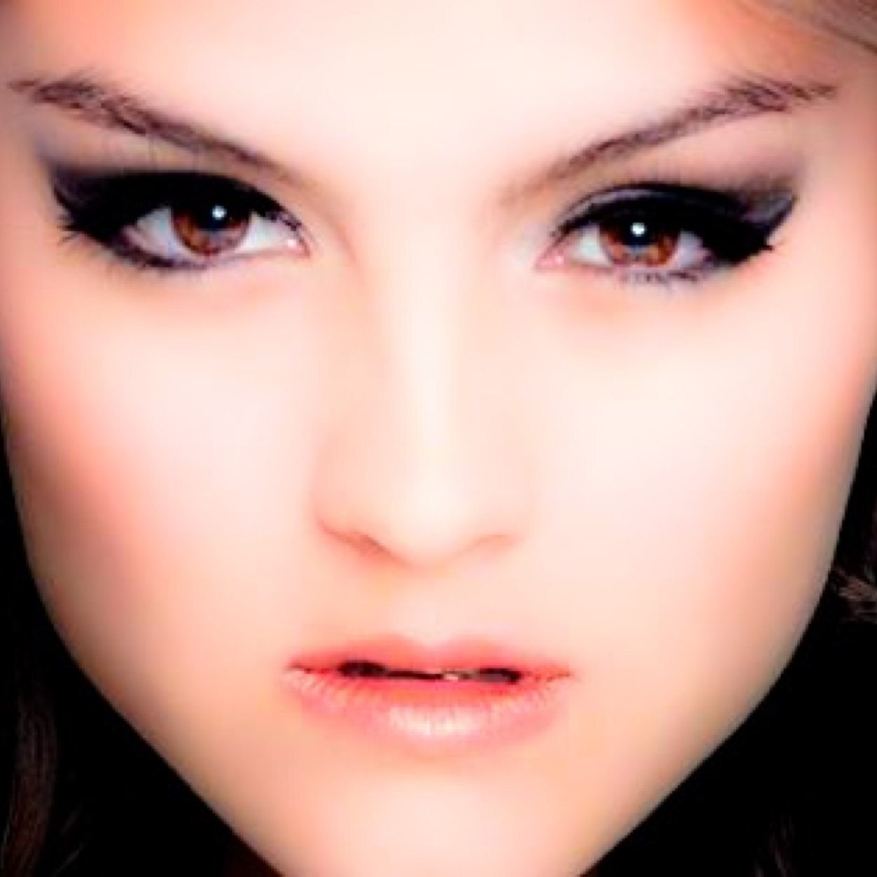 Fc dedicado a Atriz e Cantora Estrela Joy Blanco: fotos,vídeos,notícias...| Twitter: @EstrelaBlanco Face: http://t.co/UKGuJtil | Since 12.10.12