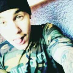 @justinbieber Follow Me Pls.
