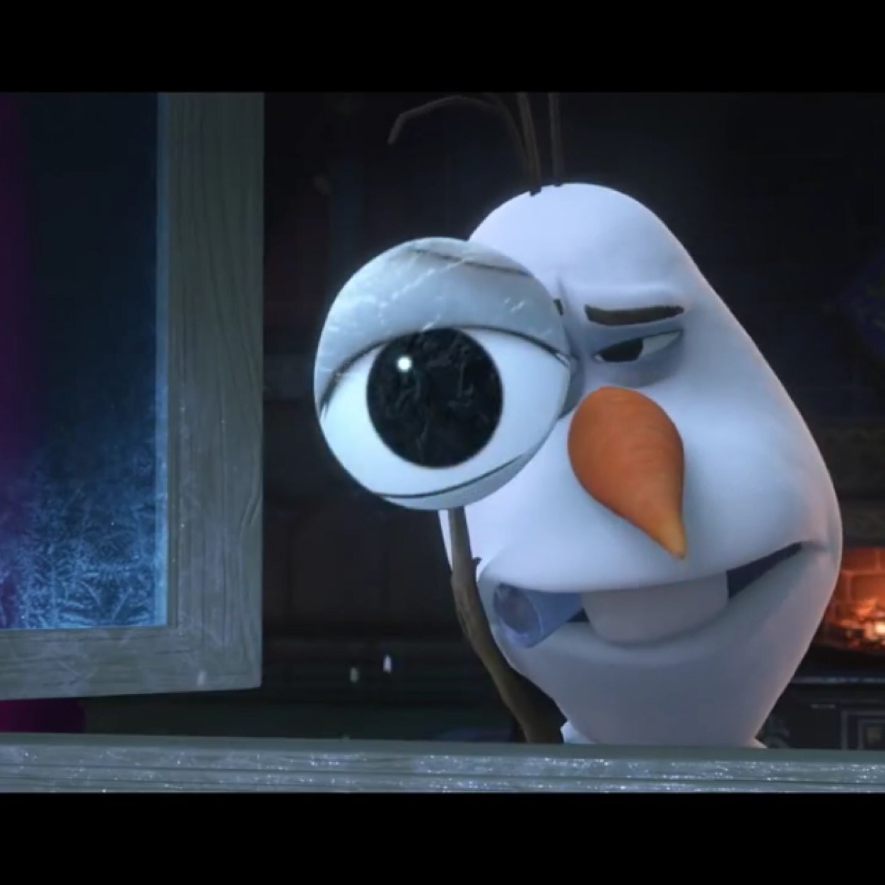 Hi i'm olaf and i like warm hugs! :)