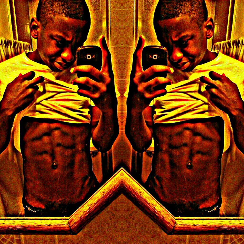 follow me on da gram @lil__3hunnit
