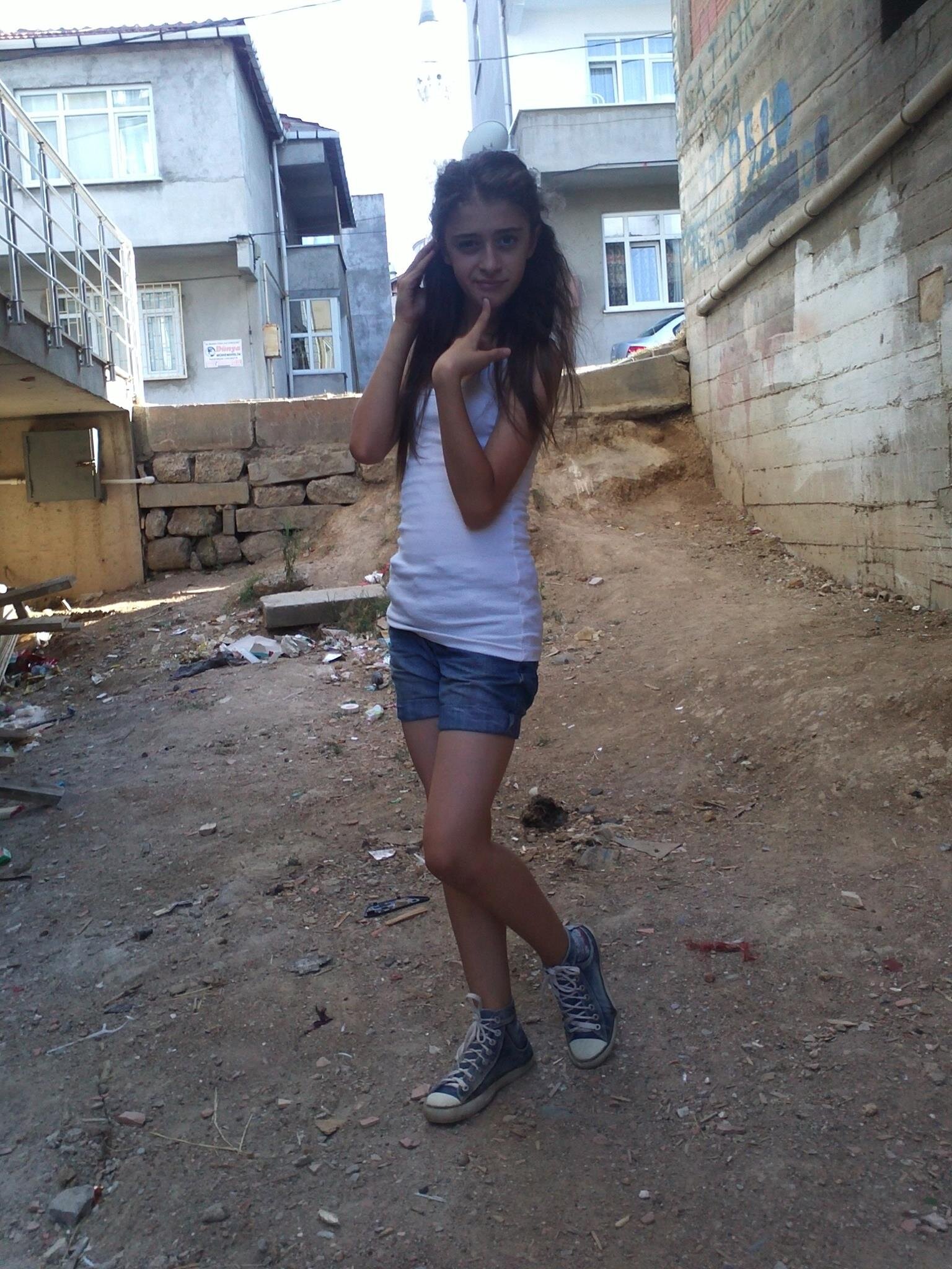 uykuc__aleyna's profile picture. ツ Turkcell 4 çeker twit atanlar cok seker♥
galataray taraftarıyım , çikolata cadısıyım, mabel matiz hayranıyım , günümün yarısı facede aşk fm geçiyorr...