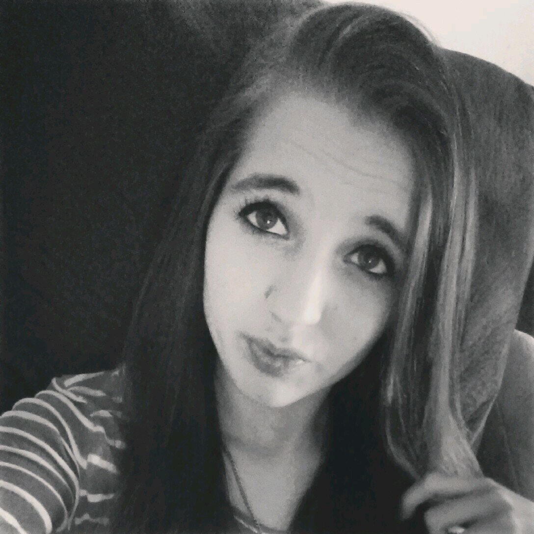 CarissaLynne530's profile picture. Living Life For Me And Nobody Else. Dont Care What Others Say, Im Happy. Yeah I may fuck up but name one person that don't !!