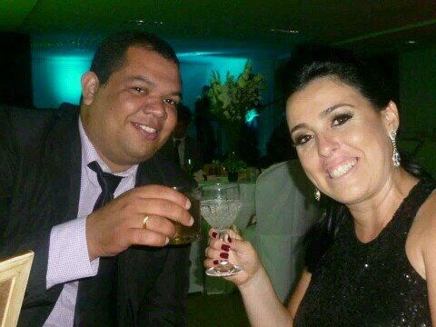 Sou um animal sentimental e me apego facilmente ao que desperta o meu Desejo!Sou Alegre,Divertida amo forro,e AdorO fazer novas Amizades;*
