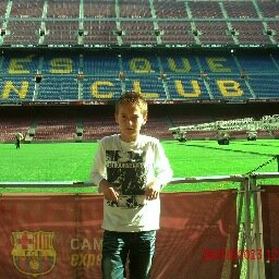 DylanVlt's profile picture. Follow moi, je fais de même.