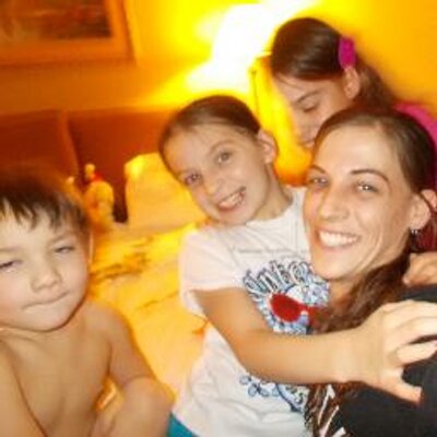 Profile Picture of Jodie Shire (@jodieshire) on Twitter