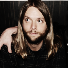 mafiamaroon5's profile picture. △ one more fucking love song I’ll be sick ▽