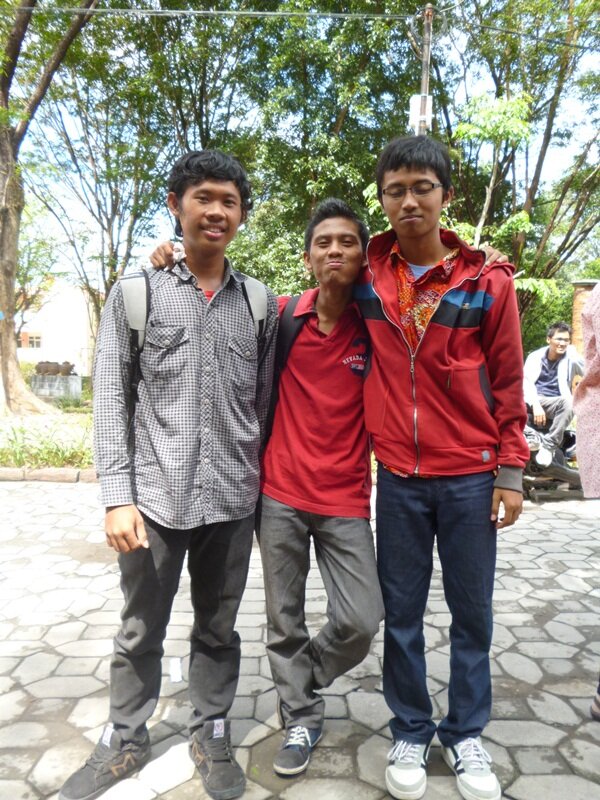 | SELESAIKAN | Gamers DOTA2 | sanosi | D3 TI UNS 2010 | The Next Leader |  PIN :  |