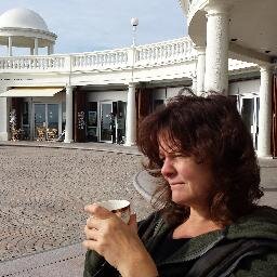 Independent British wine Radio & TV reviewer Broadcast Journalist. Catch up with all the latest wine recommendations.