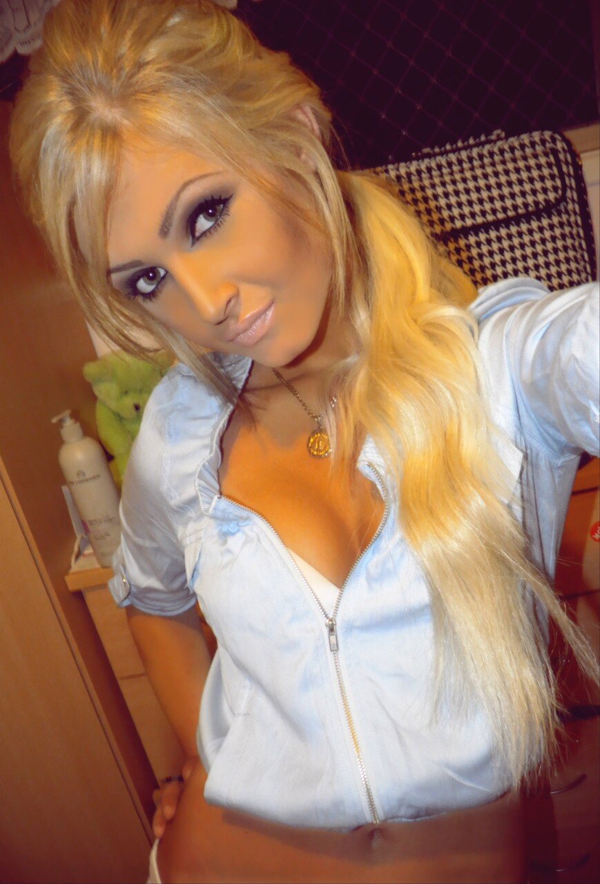 JuliTofanini's profile picture. I'm sorry for wasting your time with my feelings.