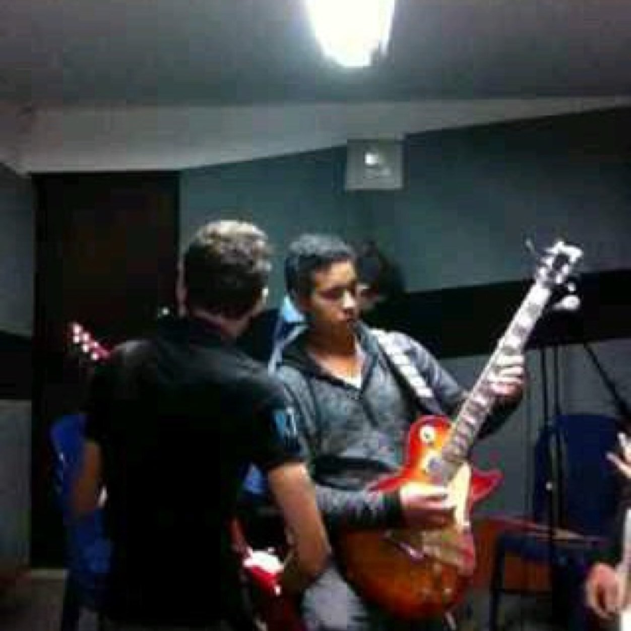 Guitarist @skymayfall_band