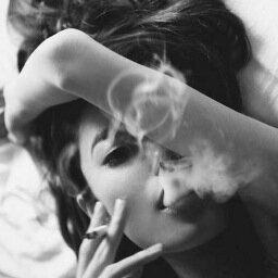 squeezemepls's profile picture. I'm a princess