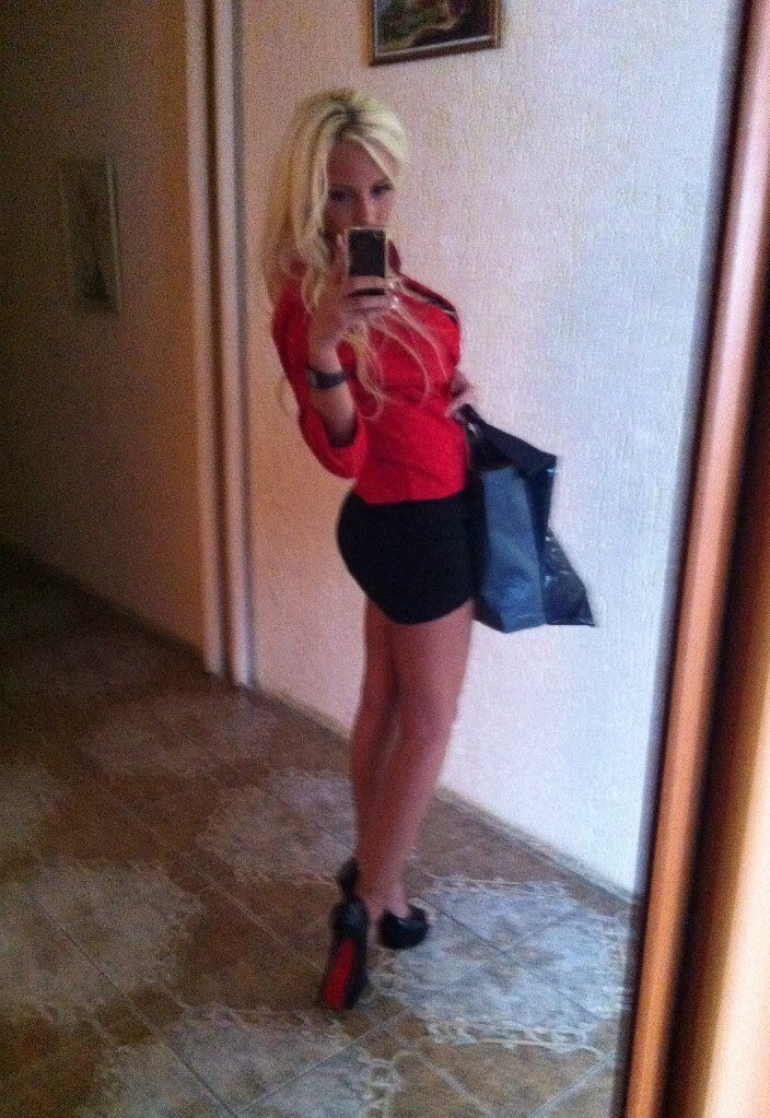 MahaliaBrownsmi's profile picture. Your smile, your hugs, your laugh, your texts I truly miss everything that makes my day perfect, it's you.