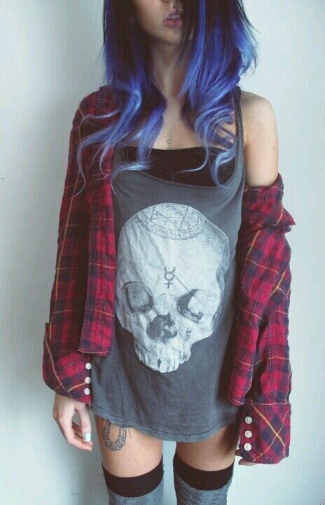 teenbroken_'s profile picture. 15- Harta de fingir todos los putos días una sonrisa.