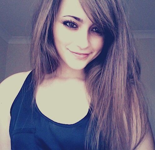 SellePigot's profile picture. I text you. You dont text back. I feel stupid.