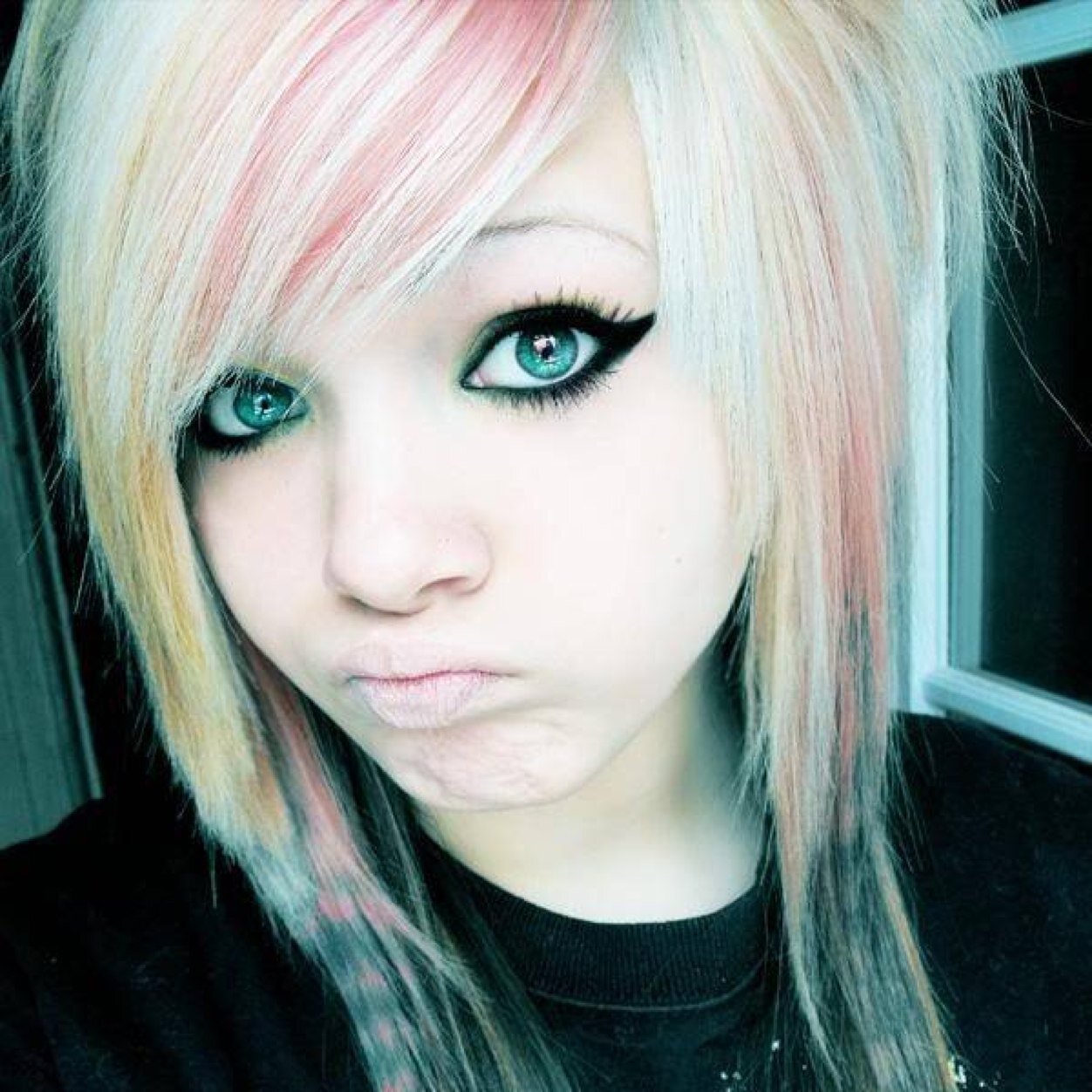 #bi #lesbian #multiRP #verse1 @Sexy_Kenzi im sam nice to meet you! Im part wolf!!! #multirper