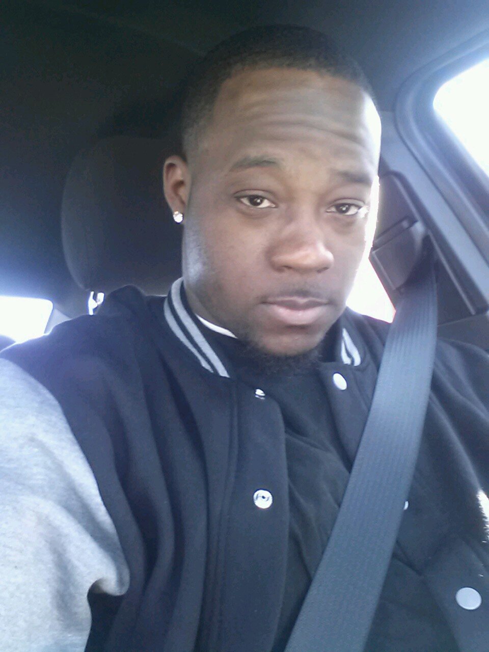 cool person once u get to know me, energetic at times,likes to have fun and loves all kinds of music #mactown478 #357 #kkpsi FA2k9 #stillman #riseup #teamLeBron