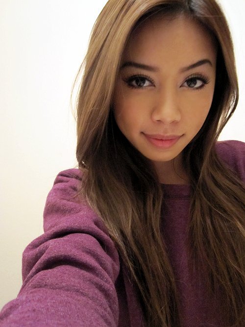 KanyaMcKeurtan's profile picture. Think twice before reserving a space in your heart for people who don't make an effort to stay.