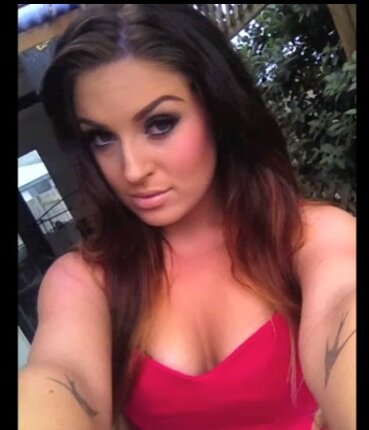 AndereaWeems's profile picture. Never trust someone who lies to you. Never lie to someone who trusts you.