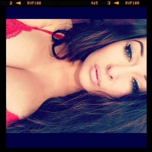 StephaFredrikss's profile picture. Pride attracts the girl. Courage approaches the girl. Wisdom gets the girl. Strength puts up with the girl, but loyalty keeps the girl.