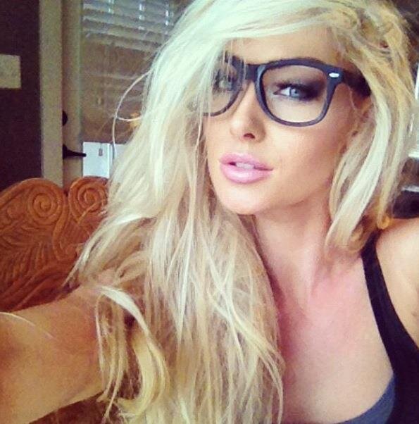 LizabethBrimmer's profile picture. I study for minutes & take breaks for hours.