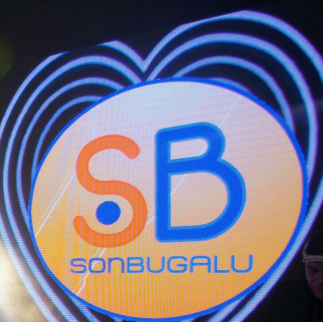 SONBUGALU es una agrupación musical en vivo, cuyo recurso humano se caracteriza por ser jóvenes de gran talento y experiencia. Instagram: sonbugalu