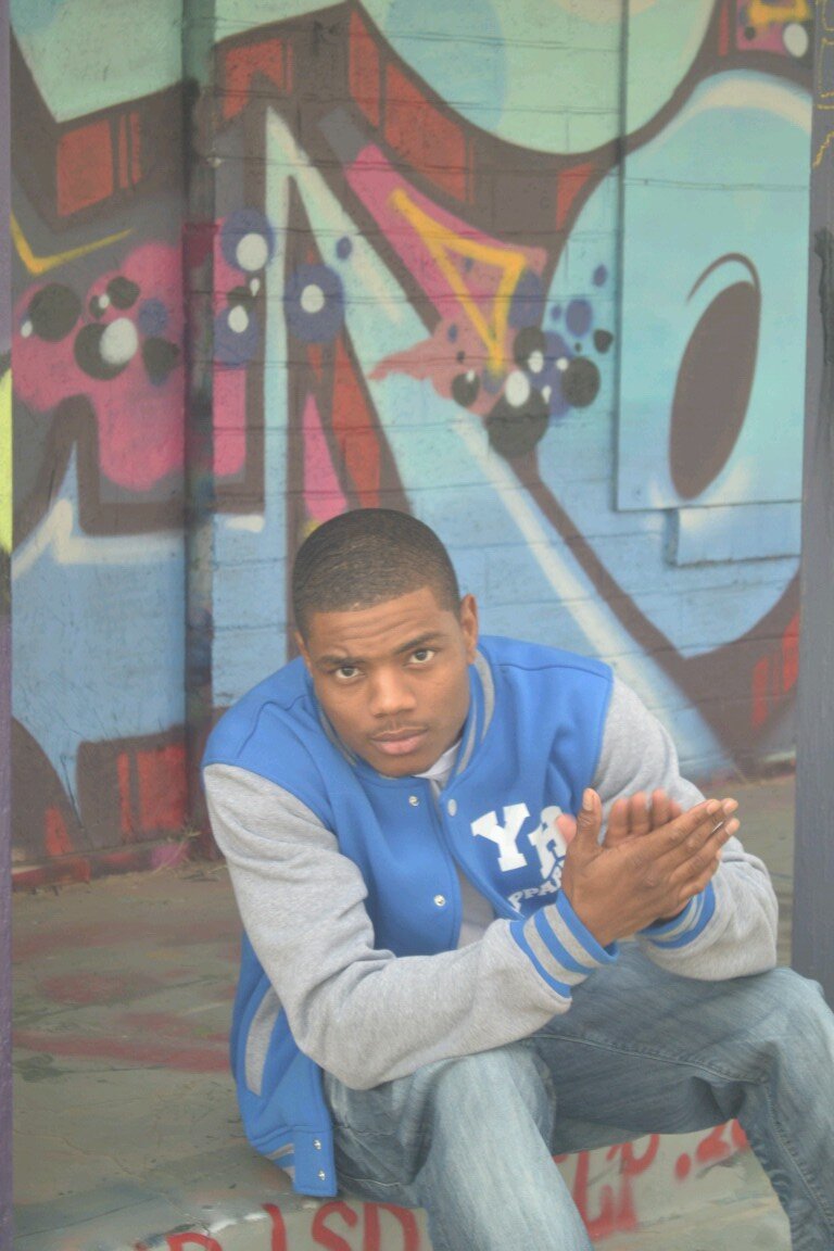 Benny Franco founder and C.E.O. of Real Niggas N-Corporated checc us out on Facebook  http://t.co/dm4Z2WzeMu 
@realniggasncorp