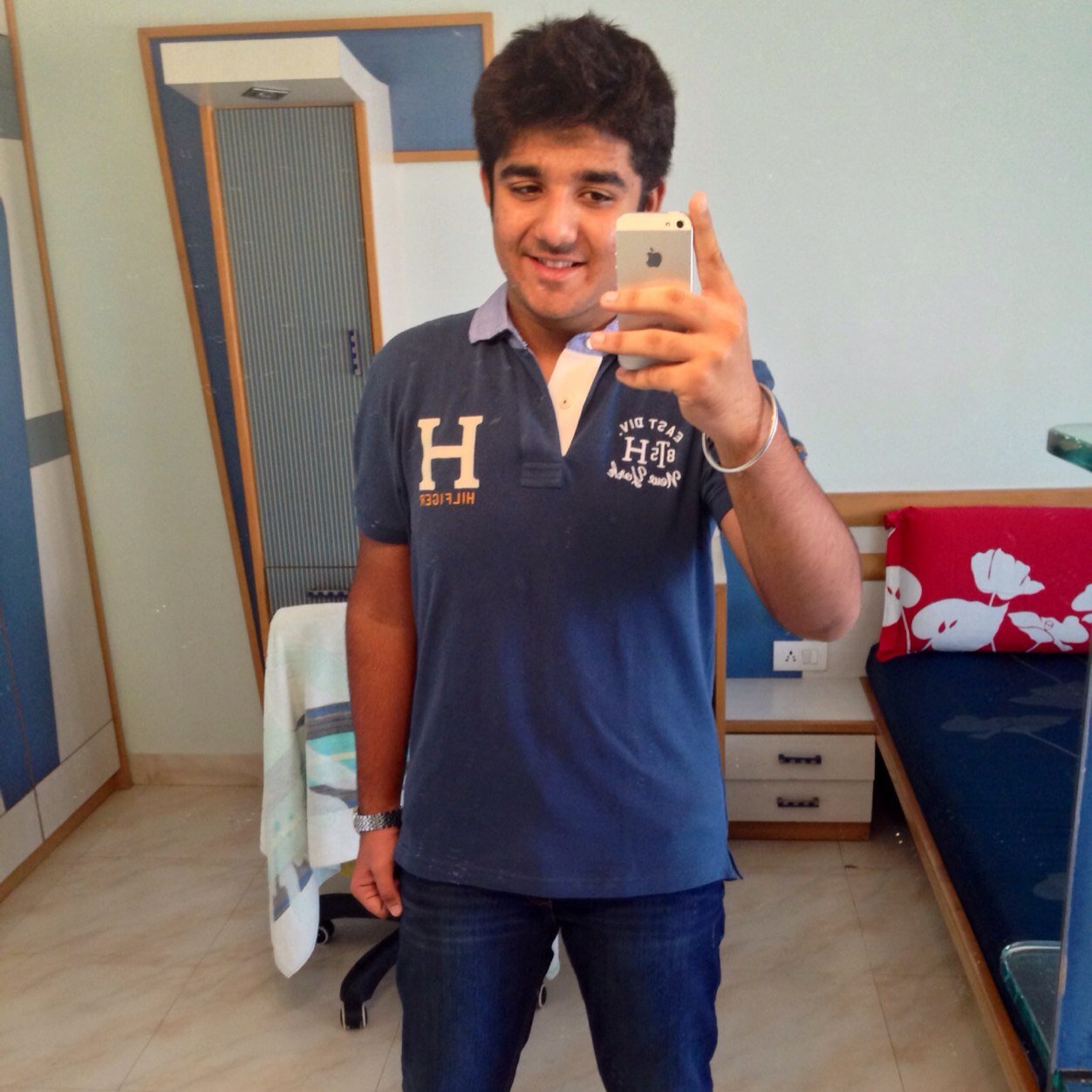 18th march
Whatsapp- +917666633000