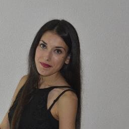 Ana18Marta's profile picture. Estudiante de Derecho en la UAM. ¿Para que gatear si puedo volar? ¡Cogiendo impulso y usando el pasado a modo de trampolín!