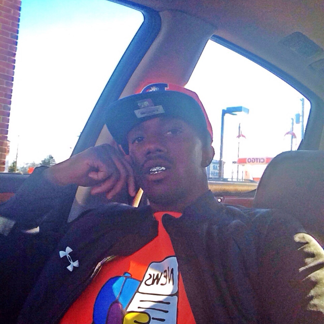 weoholdie's profile picture. 