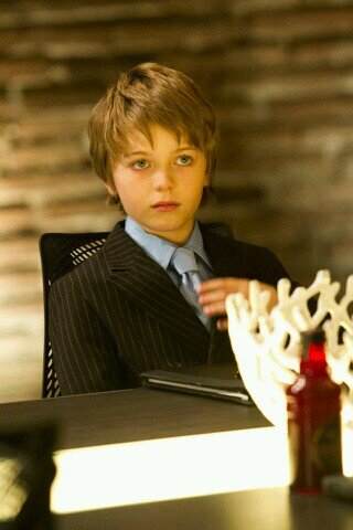 I am that little vamp that watches you sleep from your window at night.Don't worry.I have manners and I am quite nice.Don't make me angry.I bite.#RP