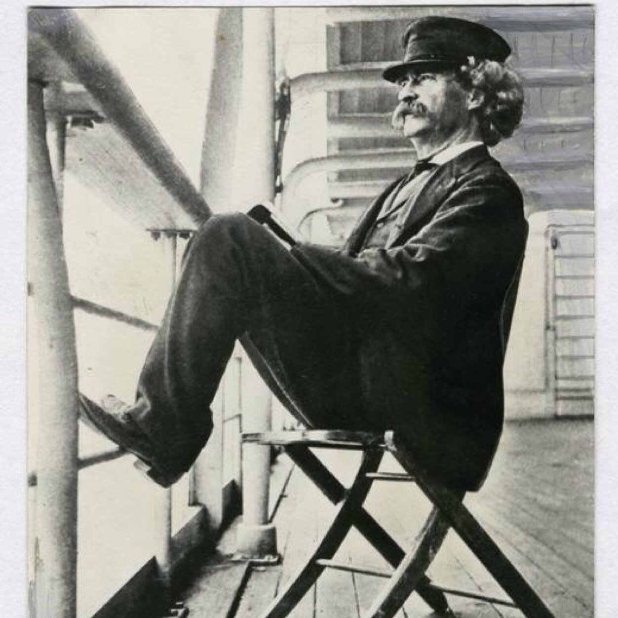 eZorrow's profile picture. 