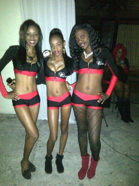 I love fashion and dancing!