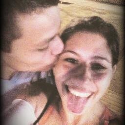 Vamos viver nossos sonhos, temos tão pouco tempo. ♫ / 21 anos, casada o/, pisciana, hunter. ♥
