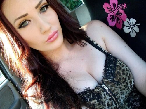 EmaleeBelson's profile picture. There's a story behind every person. There's a reason why they're the way they are. Think about that before you judge someone.