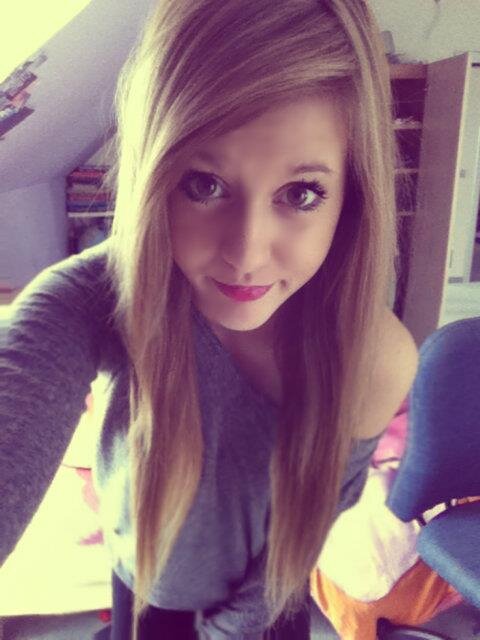 PhedraGasparott's profile picture. That moment when you hit your pinkie toe on a corner and feel like the world is about to end.