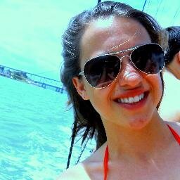 Pessoa é presente, é marca pela vida que deixa, no sorriso, na palavra, no gesto, na ação, no ser!!!
