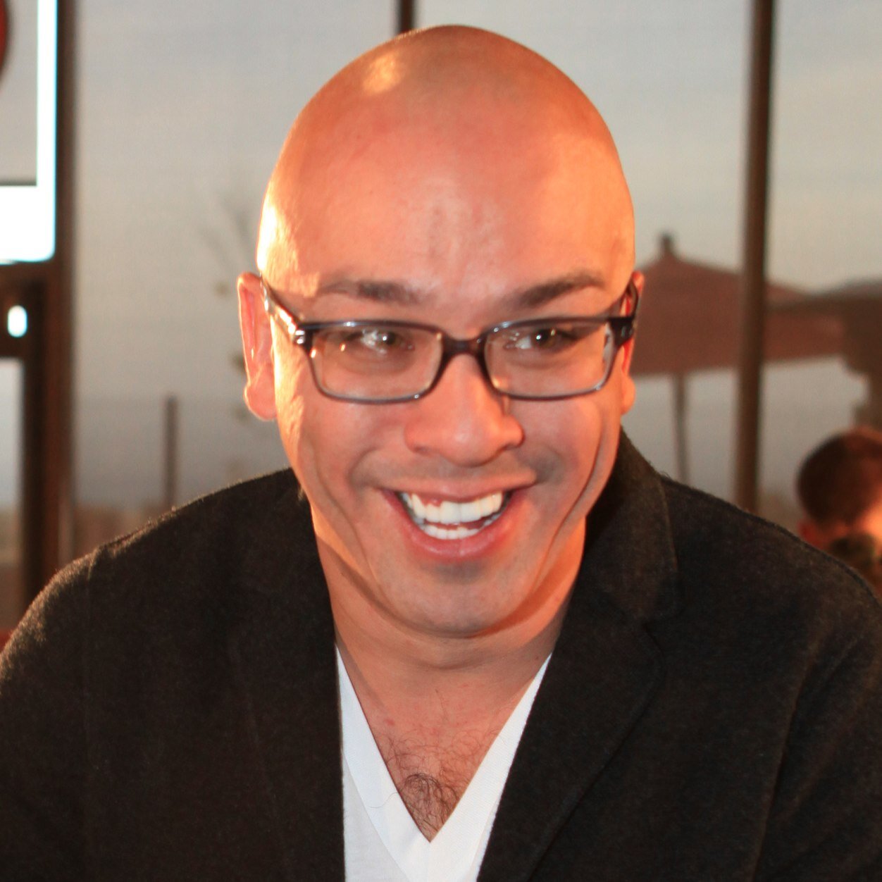 Jo Koy is the funniest comidian 
out there. Agreed? http://t.co/p55oMaTNYn