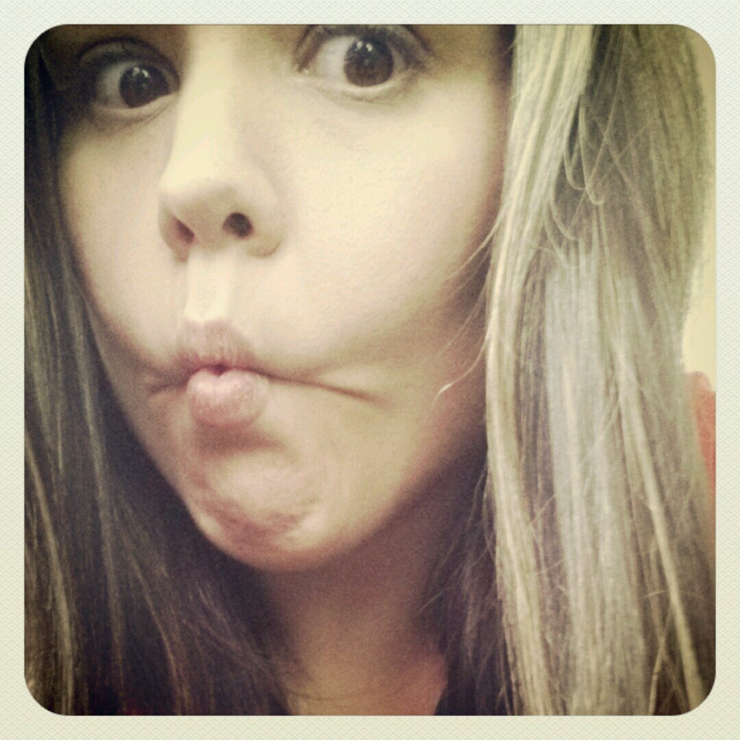 stacymacaroni's profile picture. 