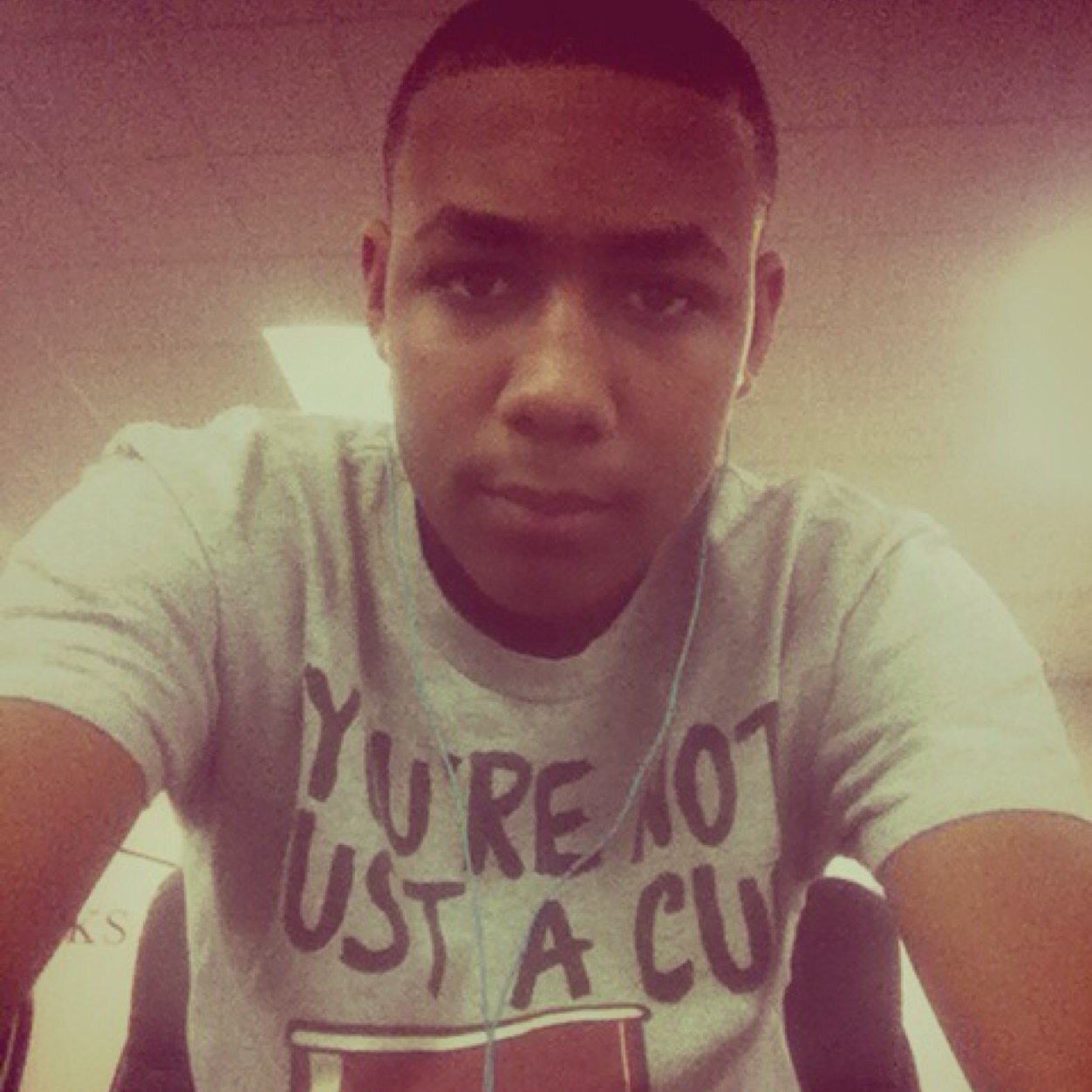 Woah!!! Lol ion get on here but just follow me since u lurking
