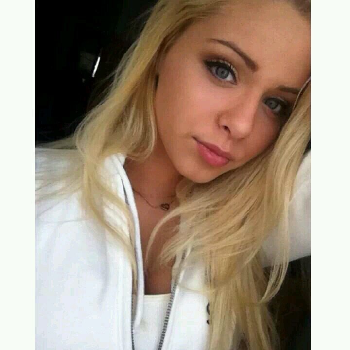 yourwh0rable's profile picture. I love kittens and cuddling ok bye