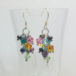 I design and make beautiful handcrafted jewelry and accessories for any women and any occasion.