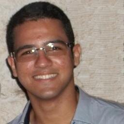 Técnico em Redes de Computadores e formando em Ciência da Computação.