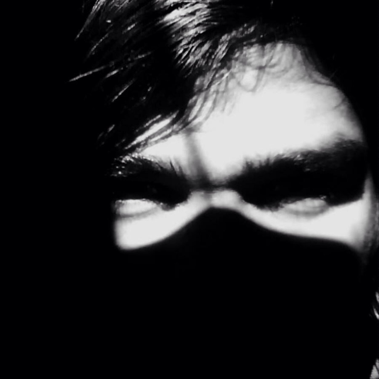 Close your eyes, or else you'll feel pain one thousand times worse. I will control your mind. {Roleplay/Literate/18+}