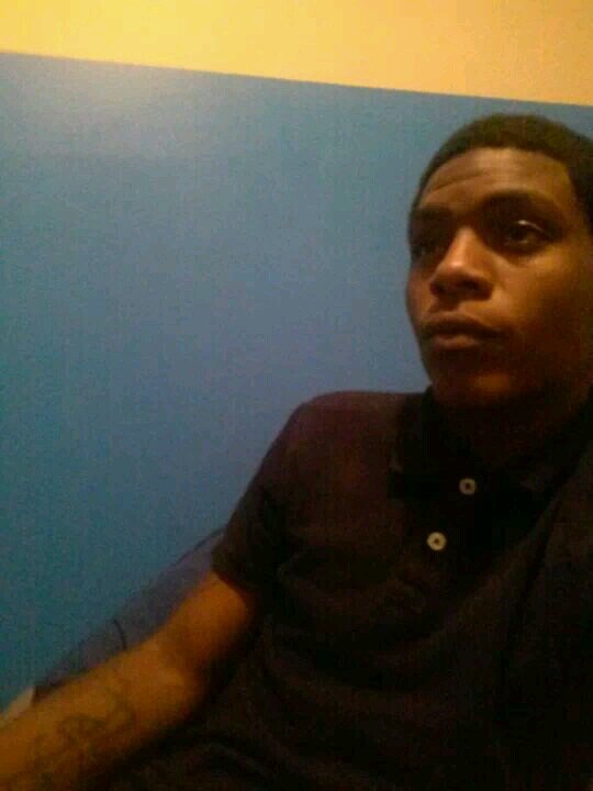 Im always 100% with myself i hate people who never have anything to talk bout Love basketball football its cool iLove St.louis life ben all over the world